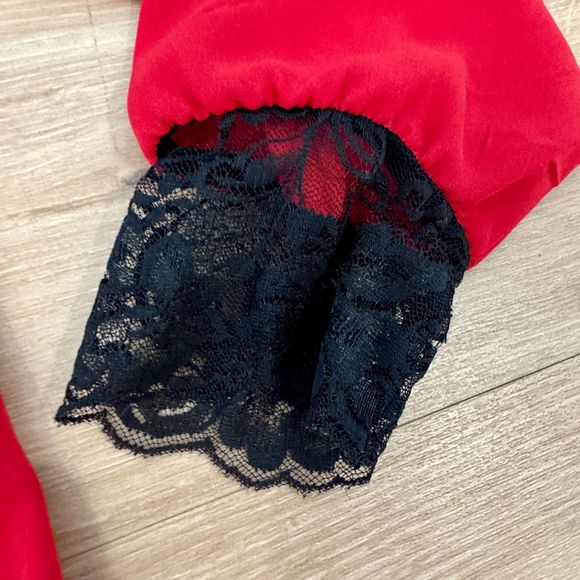 Torrid Sheer Red Top with Black Lace Detail - Women's size 1 - Picture 8 of 10